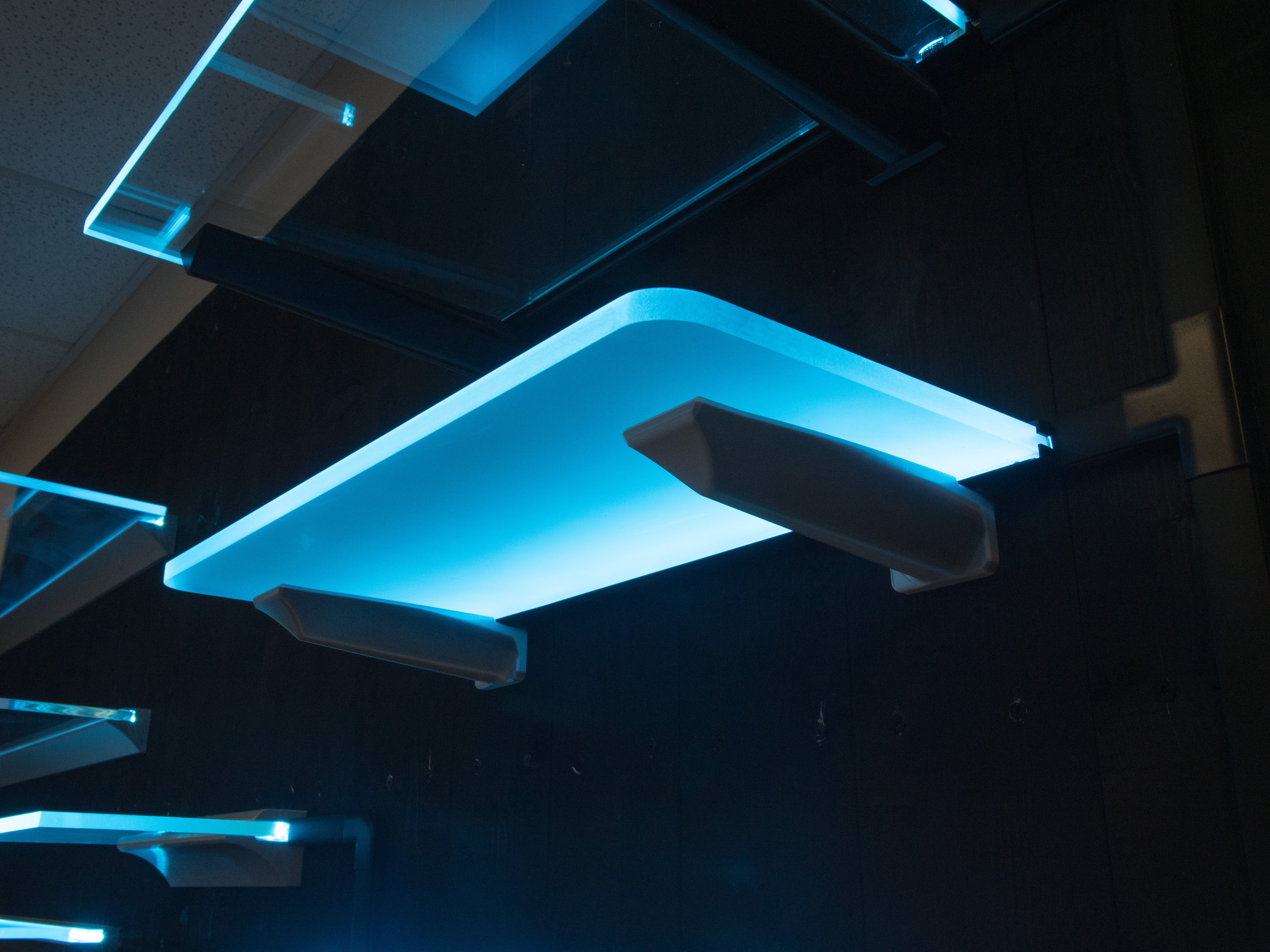 Edge Lit Example Edge Lit LED Quick Shelves – Clearview Plastics